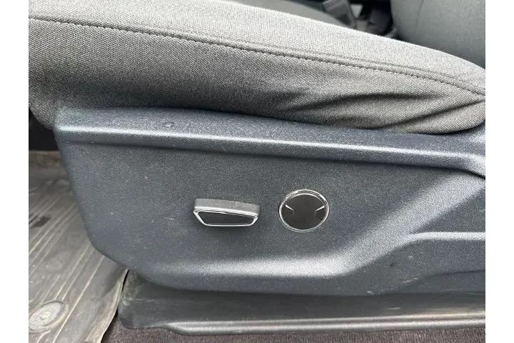 $25727 : Ford F-150 2021 4x4 XLT 4dr image 6