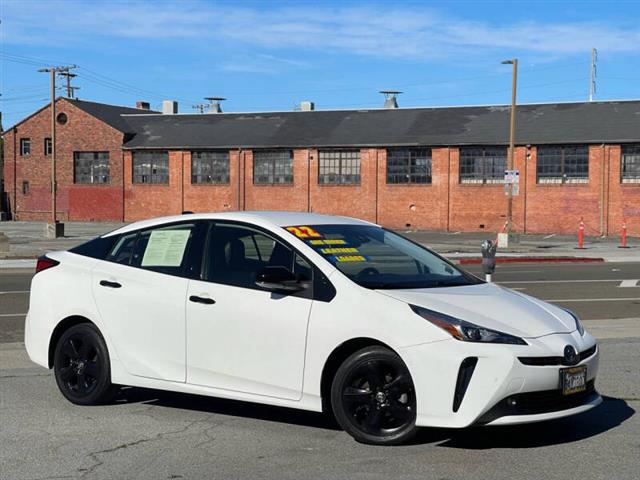 $20995 : 2022 Prius XLE image 4