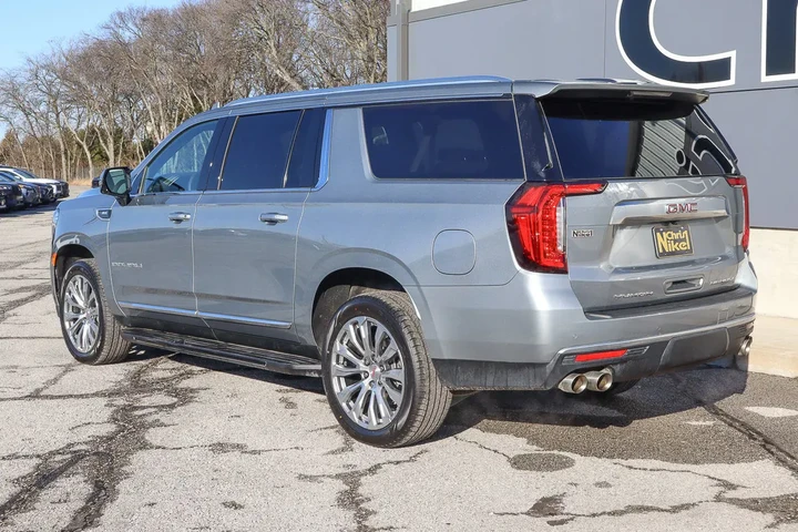 $66788 : 2024 Yukon XL 4WD 4dr Denali image 6