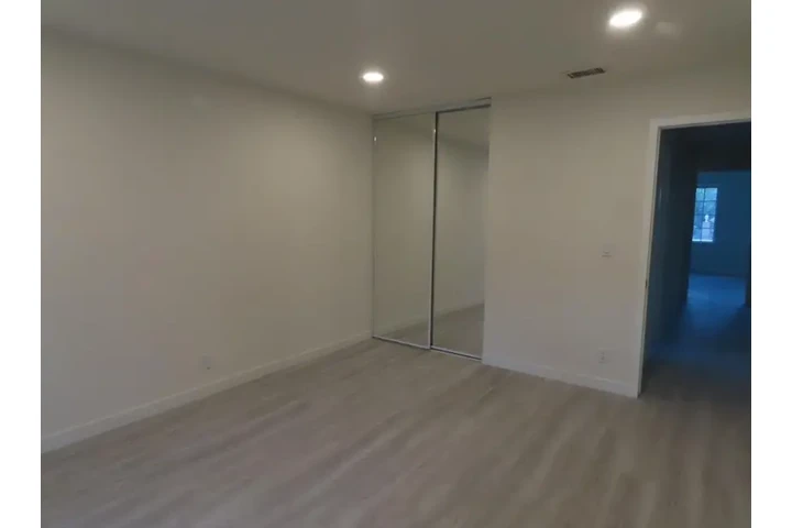 $2570 : House for rent image 2