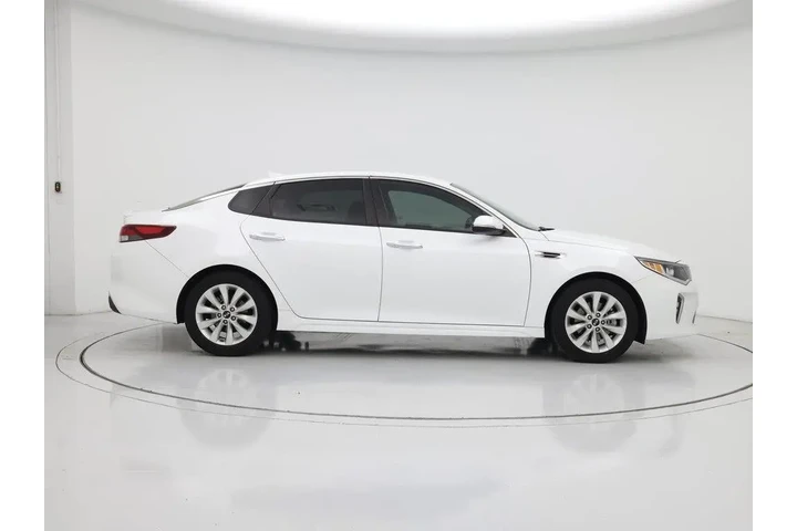$14998 : Kia Optima 2018 S 4dr Sedan image 7