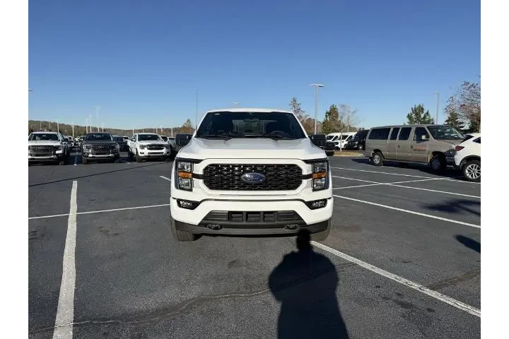 $34890 : Ford F-150 2023 4x4 XL 4dr S image 2