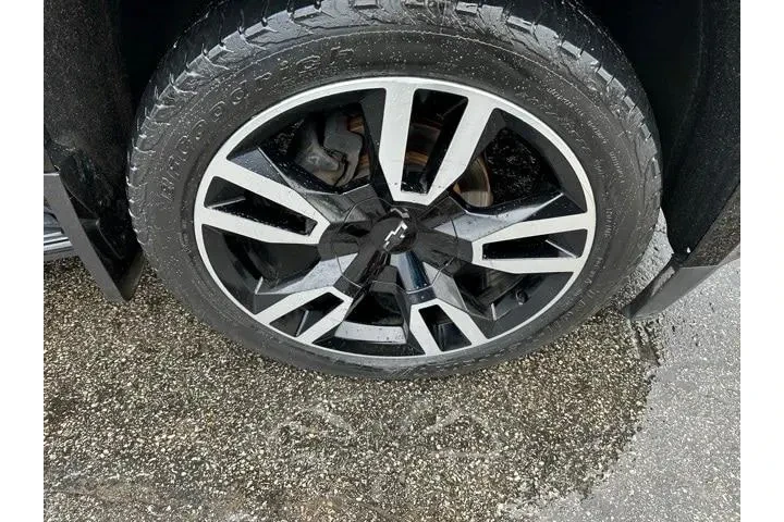 $29977 : Chevrolet Tahoe 2020 4x4 Pre image 9