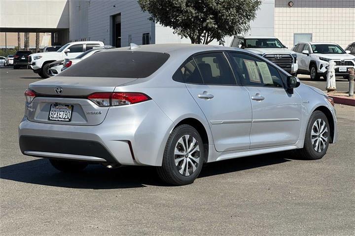 $21998 : Corolla Hybrid LE image 5