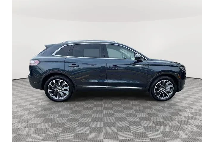 $39995 : Lincoln Nautilus 2023 AWD Re image 8