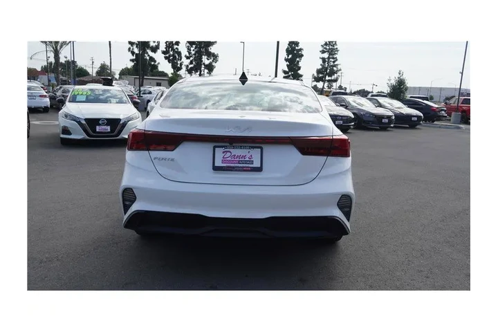 $17484 : 2023 Forte LXS image 7