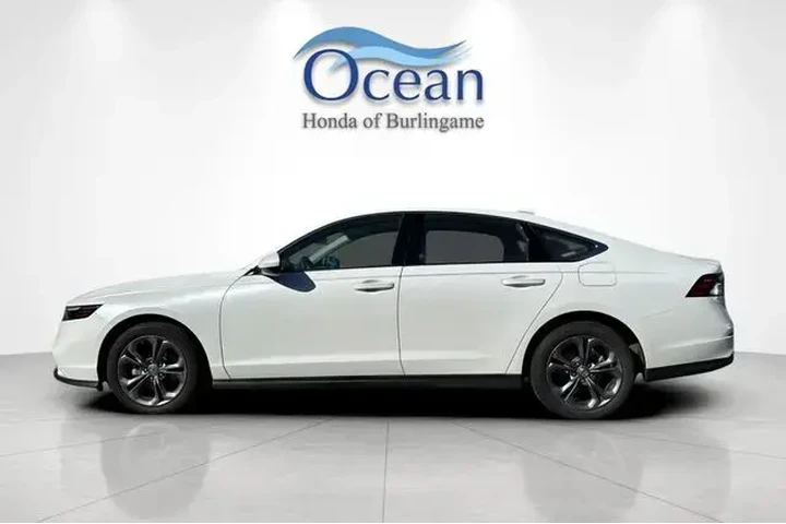 $24491 : Honda Accord 2023 EX 4dr Sed image 7
