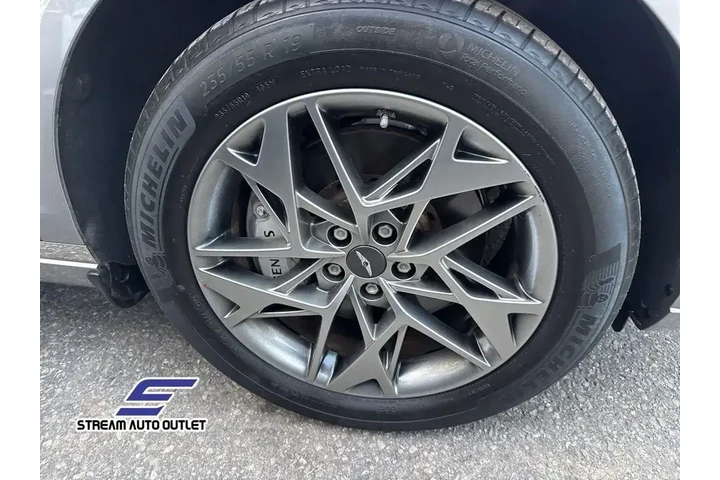 $33451 : Genesis GV70 2023 AWD 2.5T S image 10