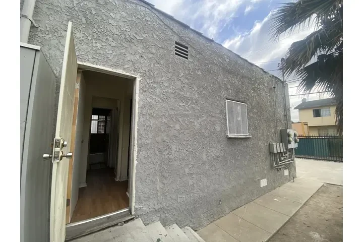 $1350 : 🏠 CUARTO EN RENTA image 5