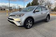 $12900 : 2016 RAV4 XLE thumbnail