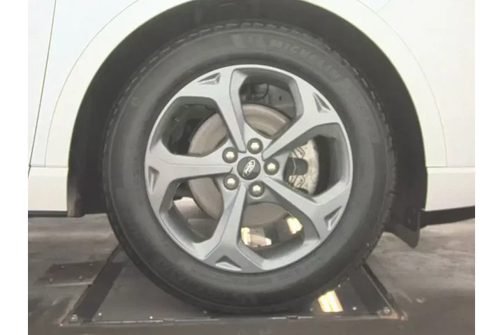 $18999 : Ford Escape 2023 ST-Line 4dr image 10