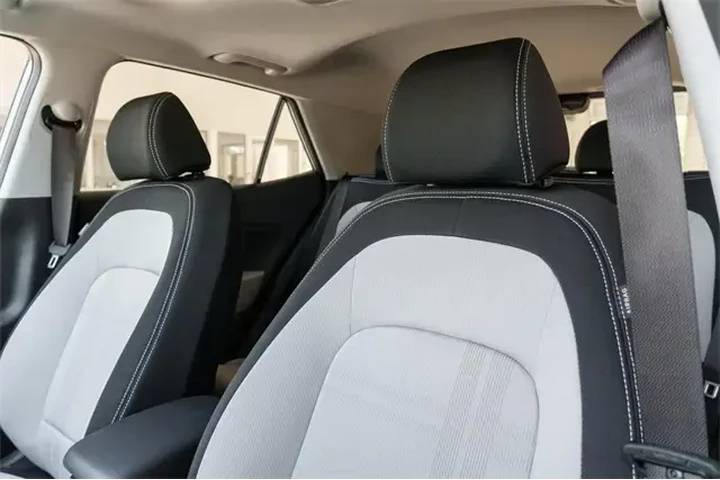 $20980 : Hyundai VENUE 2025 SEL 4dr C image 9