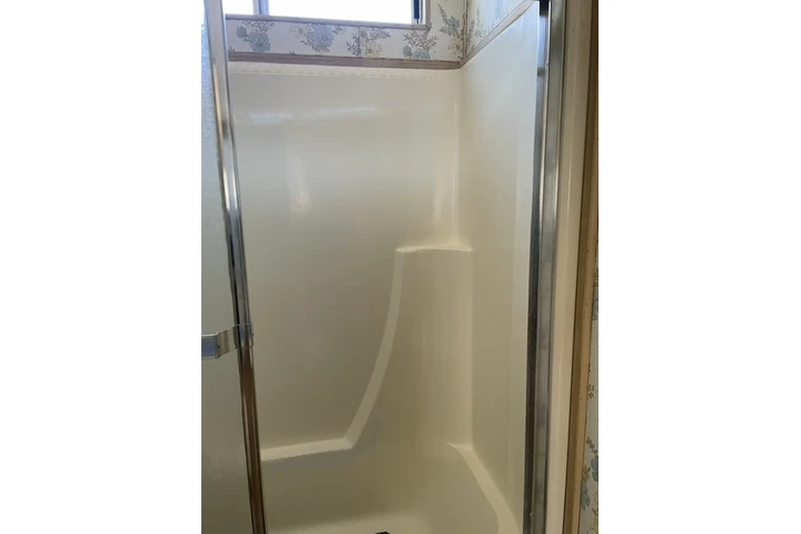 $1200 : Cuarto de renta muy grande image 5