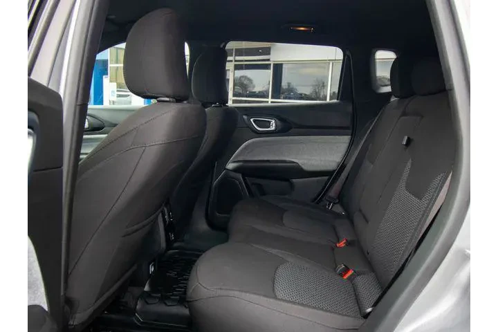 $20204 : Jeep Compass 2023 4x4 Sport image 9