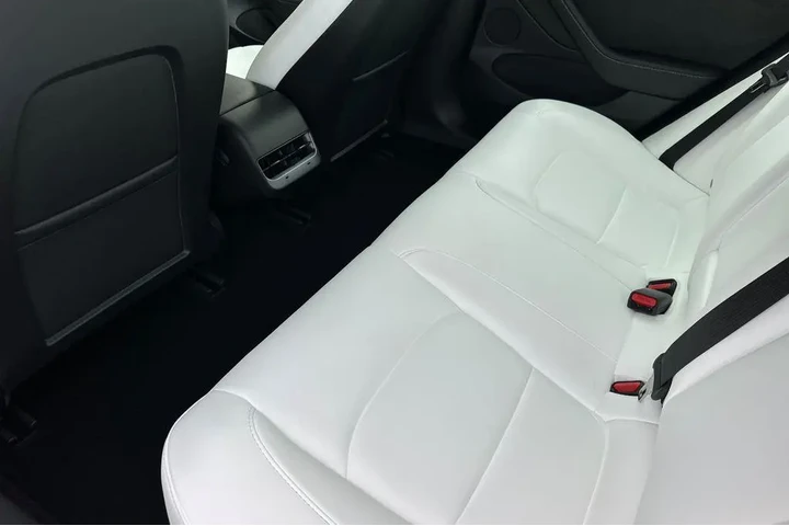 $26997 : Tesla Model 3 2023 4dr Sedan image 10