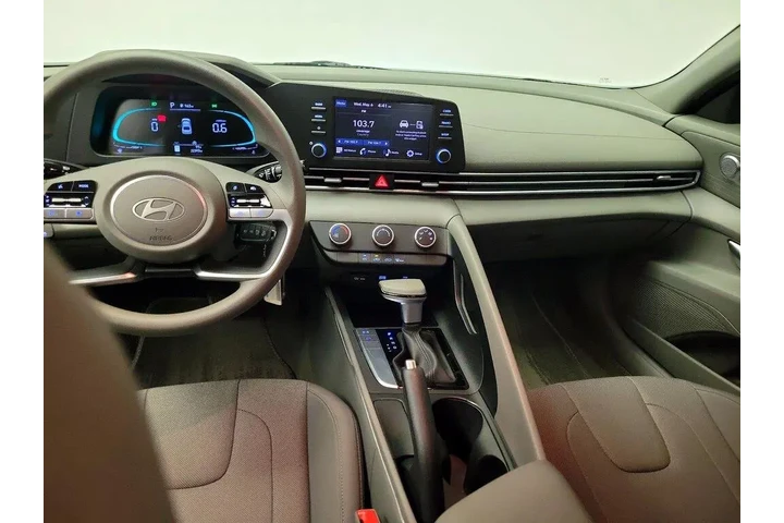 $19998 : Hyundai ELANTRA 2024 SE 4dr image 9