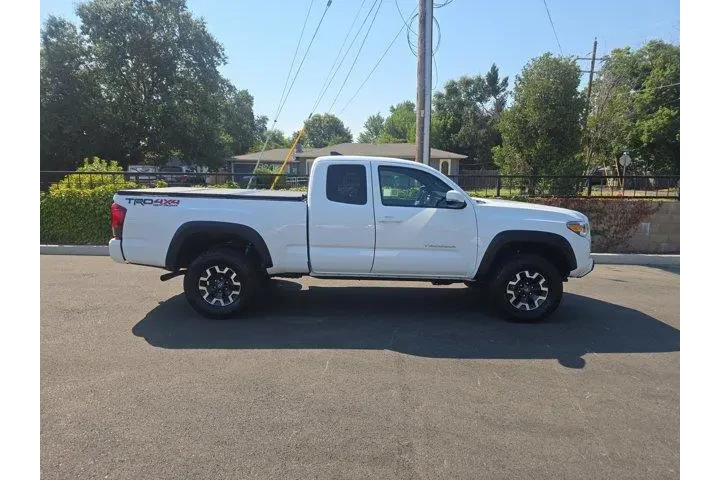 $34995 : Toyota Tacoma 2018 4x4 TRD O image 3