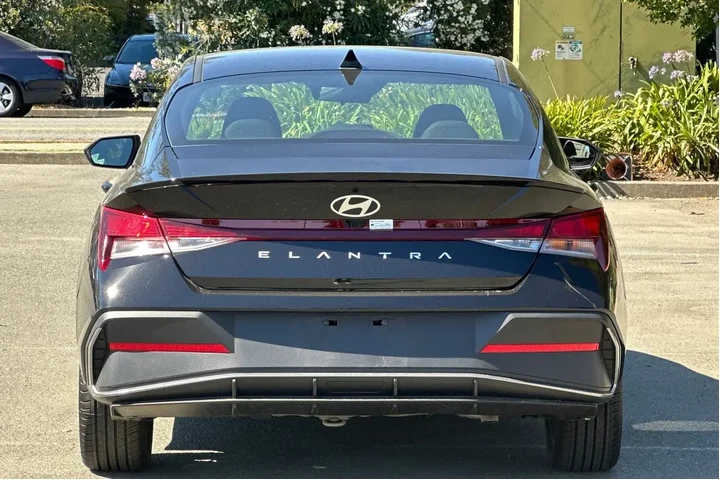 $21990 : Hyundai ELANTRA 2025 SEL Spo image 5