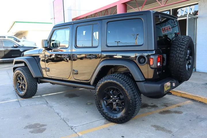 $31488 : 2021 Wrangler Unlimited Willy image 6