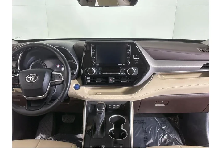 $35789 : Gold Certified2022 HIGHLANDER image 4