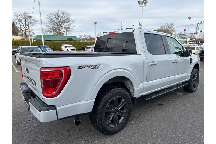 $37995 : Ford F-150 2021 4x4 XLT 4dr image 6