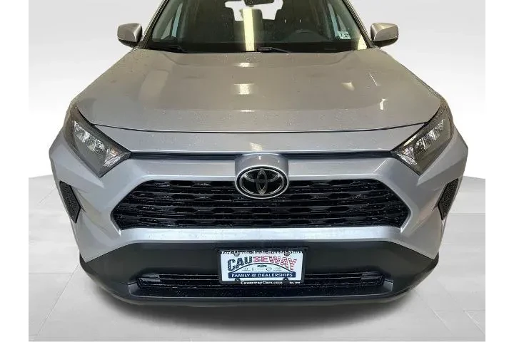 $26994 : Toyota RAV4 2022 AWD LE 4dr image 2