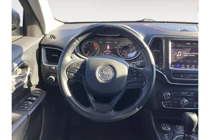 $24000 : Jeep Cherokee 2019 4x4 Trail image 2