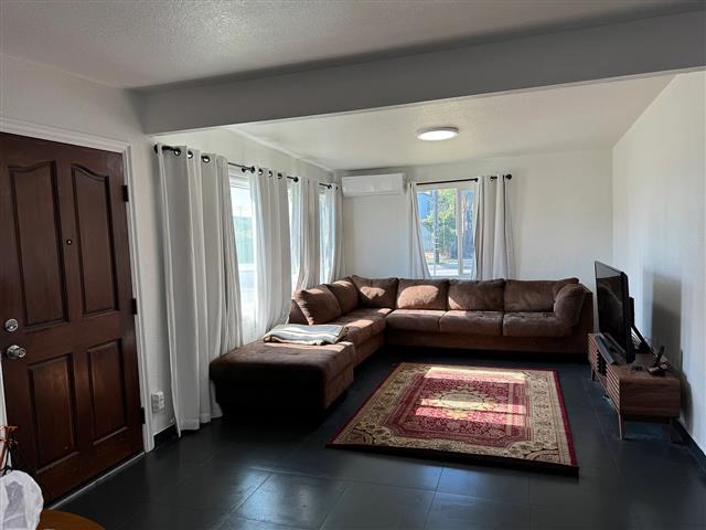 $900 : Welcome to LAKEWOOD,CA image 2