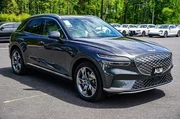 $33960 : Genesis Electrified GV70 202 thumbnail