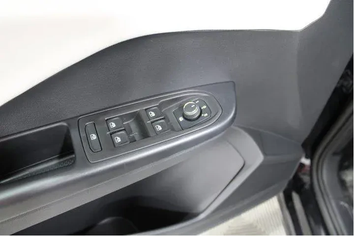 $26991 : Volkswagen Taos 2025 AWD S 4 image 7