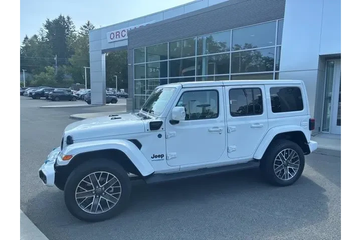 $33390 : Jeep Wrangler Unlimited 2022 image 2