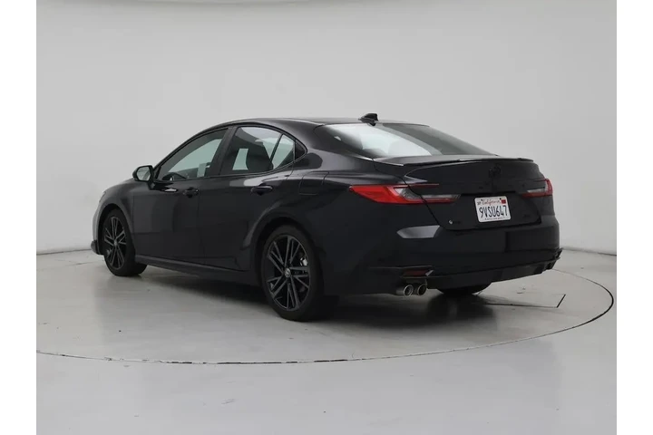 $39998 : Toyota Camry 2025 SE 4dr Sed image 2