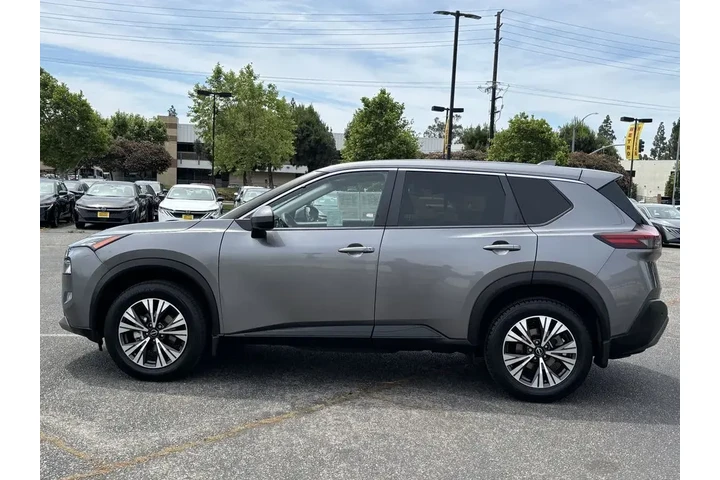$17999 : Nissan Rogue 2023 SV 4dr Cro image 6