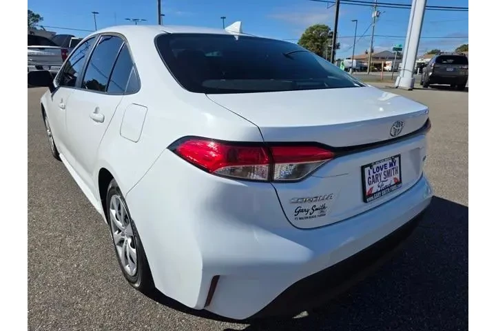 $20988 : Toyota Corolla 2024 LE 4dr S image 6