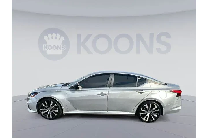 $13500 : Nissan Altima 2020 2.5 SR 4d image 2