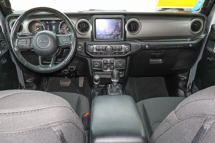 $33988 : 2022 Wrangler Unlimited Willy image 10