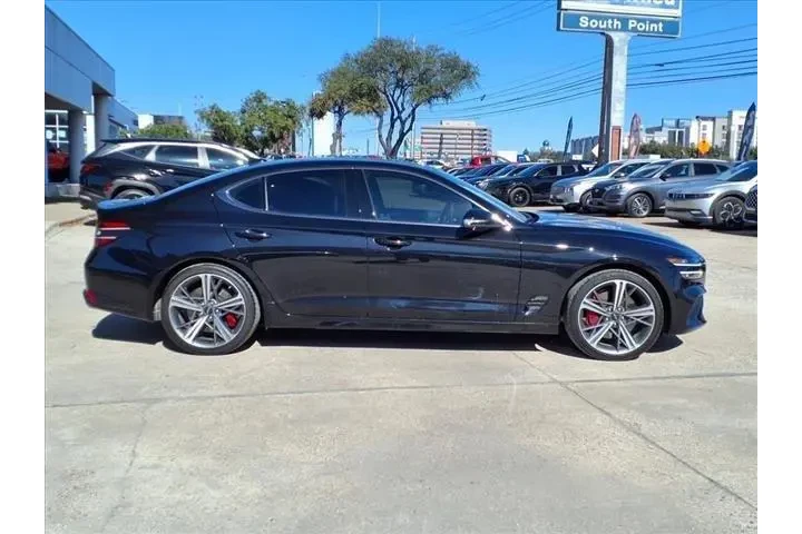 $39500 : Genesis G70 2024 2.5T Standa image 2