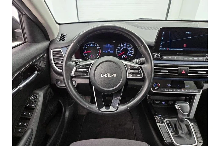 $20998 : Kia Seltos 2023 S 4dr SUV image 10