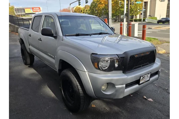$11900 : 2007 Tacoma V6 image 5