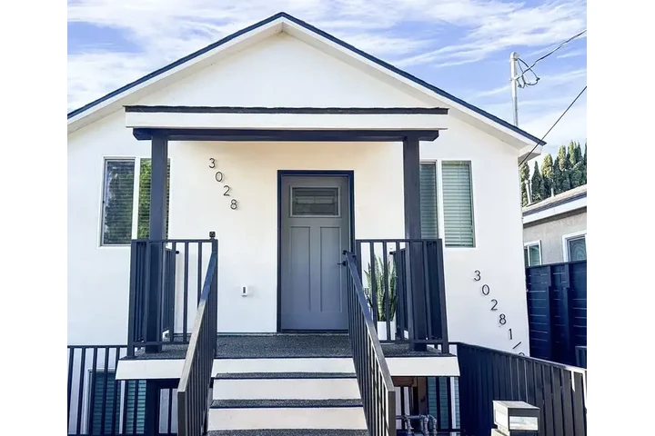 $1000 : Hermosa casa renovada en Westc image 2