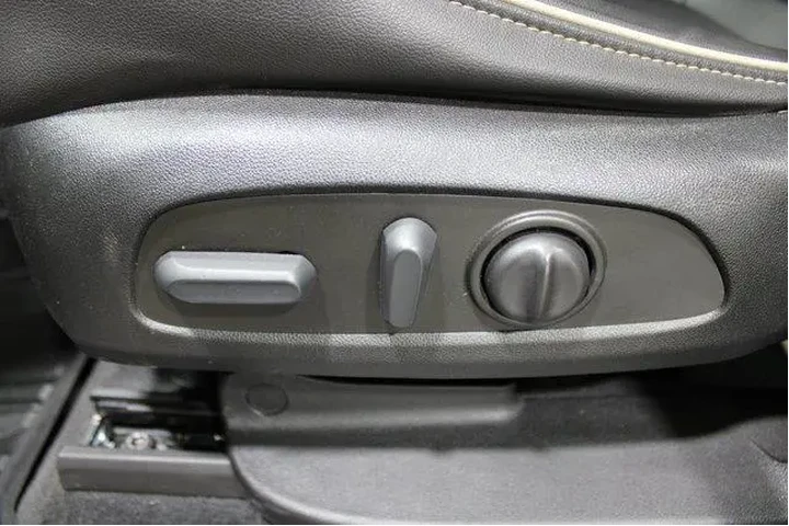 $35982 : Chevrolet Traverse 2023 4x4 image 4