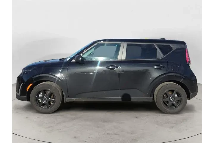 $17971 : Kia Soul 2024 S 4dr Crossove image 2