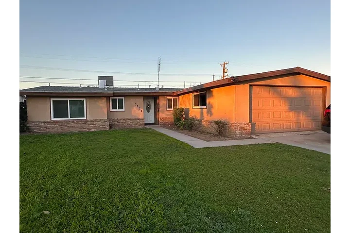$1850 : Available for rent now. image 2