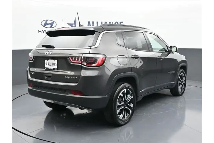 $26132 : Jeep Compass 2024 4x4 Limite image 9