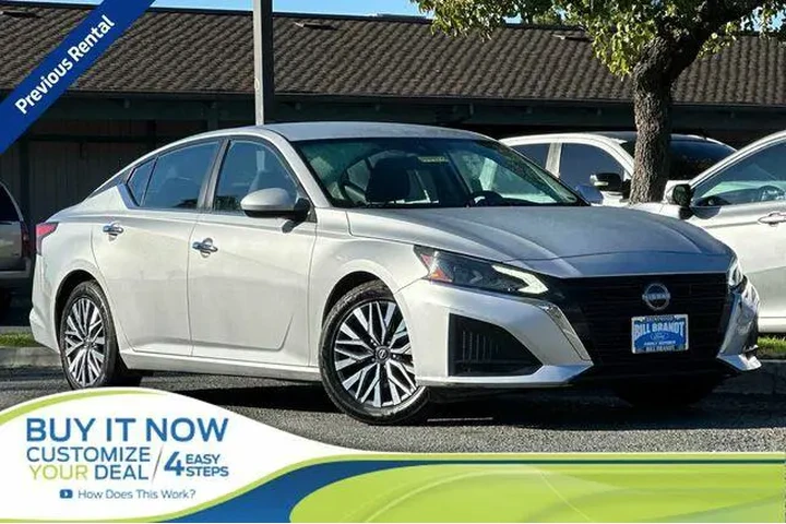 $18850 : Nissan Altima 2023 2.5 SV 4d image 1