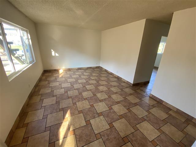 $2250 : Big Apt. 2 bed-1Bath beautiful image 3