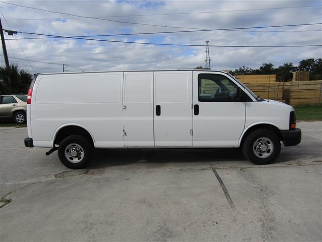 $16995 : 2013 G2500 Vans image 6
