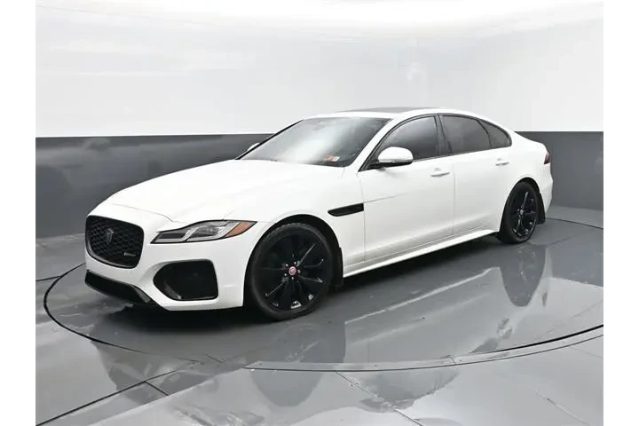 $25605 : Jaguar XF 2022 AWD P300 R-Dy image 2