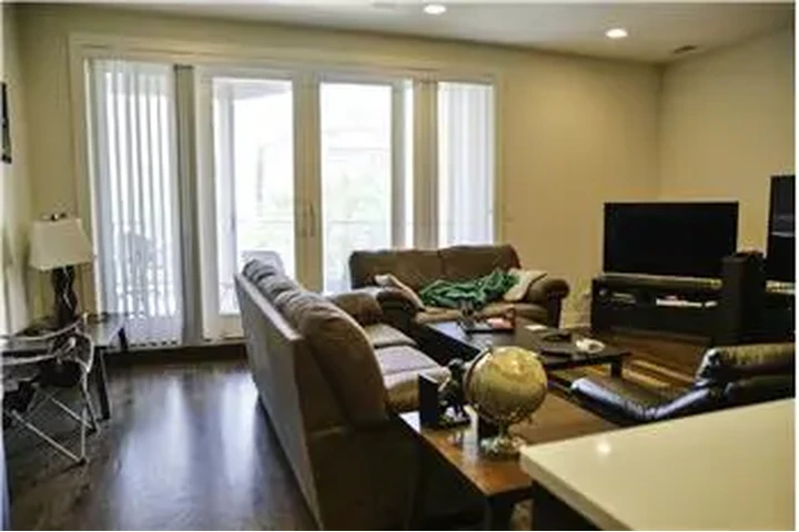 $4695 : Rental property with 3 bedro image 5