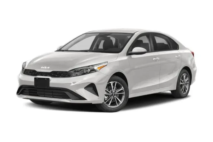 $17543 : Kia Forte 2023 LXS 4dr Sedan image 1